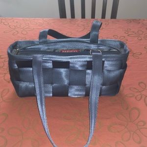 Harvey’s seatbelt bag, satchel style